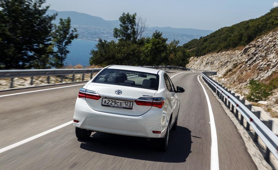  Toyota Corolla 2016 года  (фото 4 из 11)